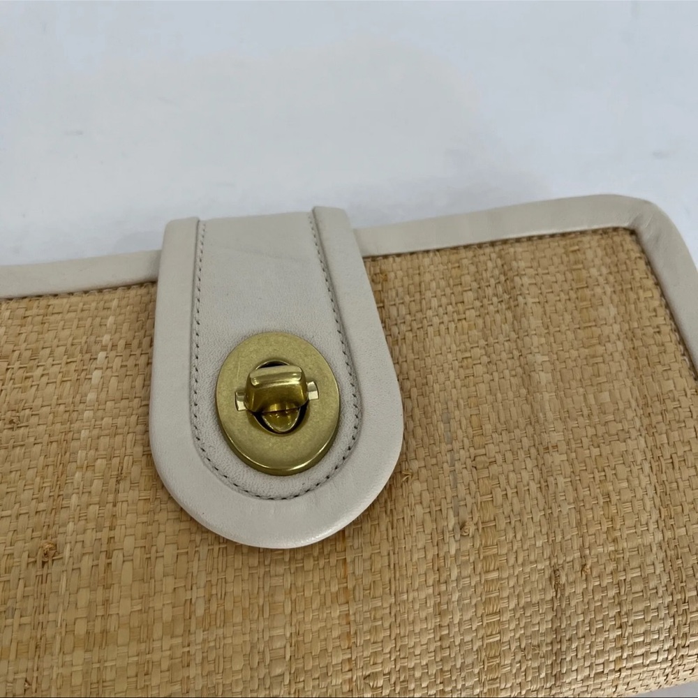 Coach Wristlet - Picture 4 of 8